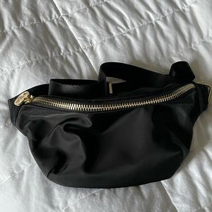 Stoney Clover black Fanny